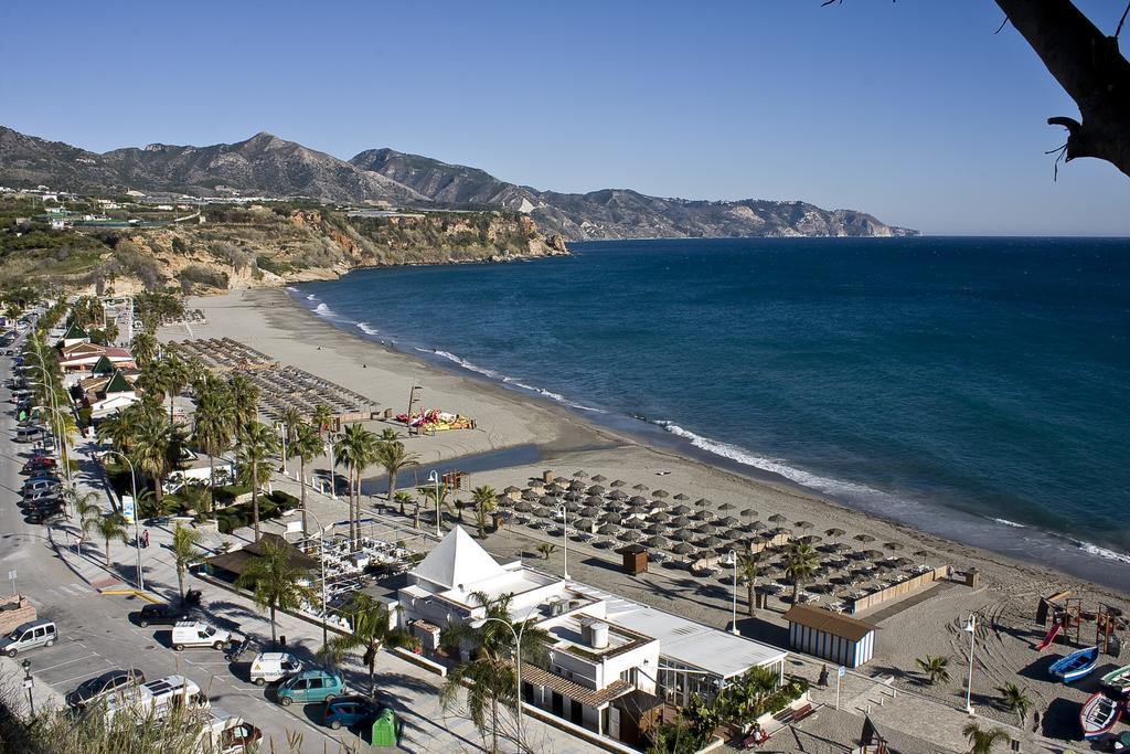 Apartamentos Plaza Nerja Bagian luar foto