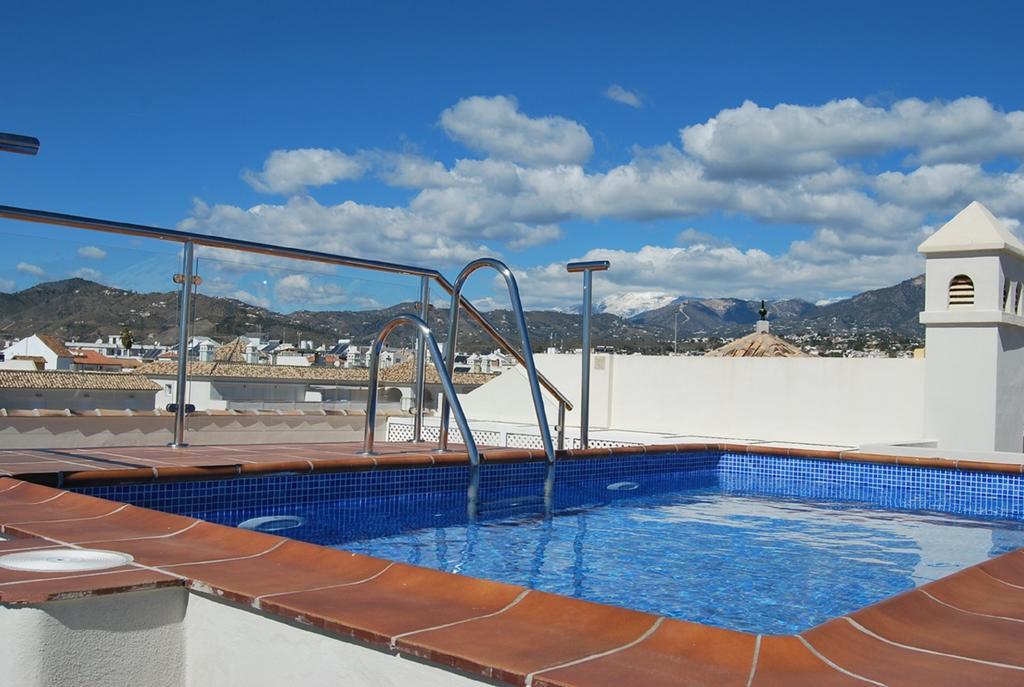 Apartamentos Plaza Nerja Bagian luar foto