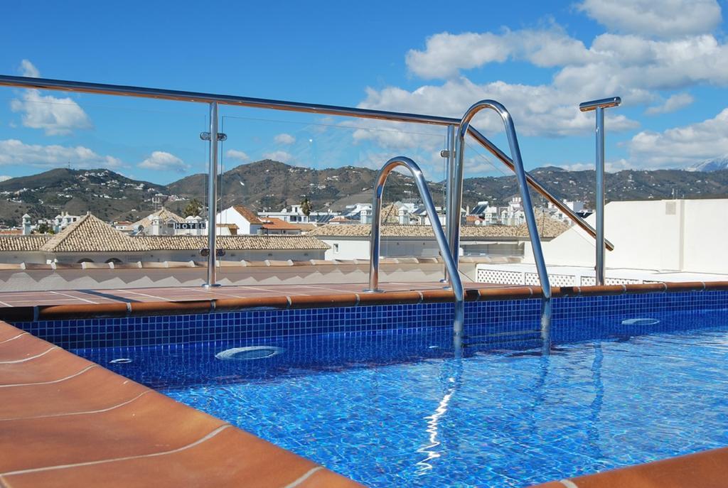Apartamentos Plaza Nerja Bagian luar foto