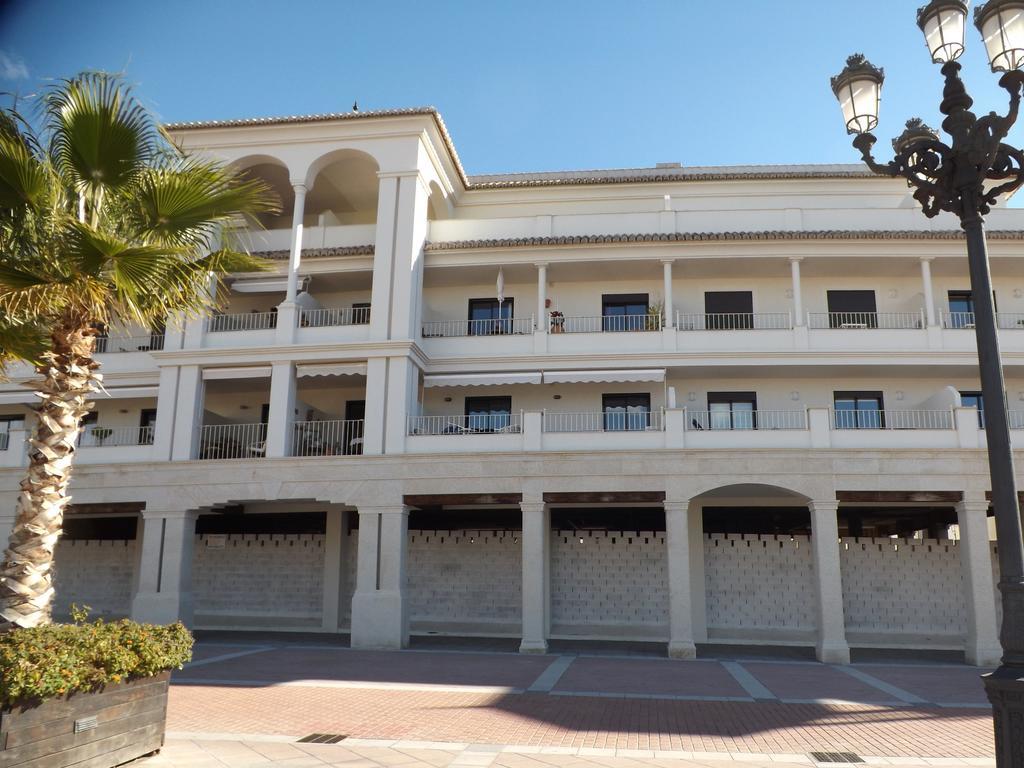 Apartamentos Plaza Nerja Bagian luar foto
