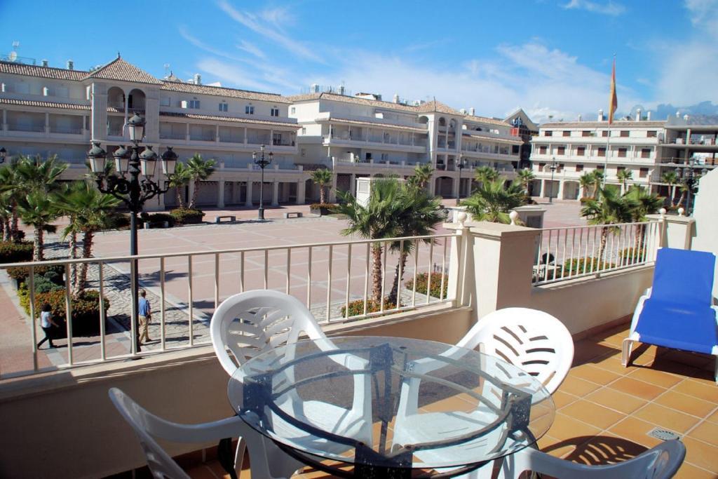 Apartamentos Plaza Nerja Ruang foto